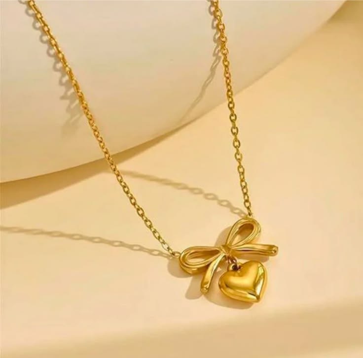 Bow & Pearl Necklase
