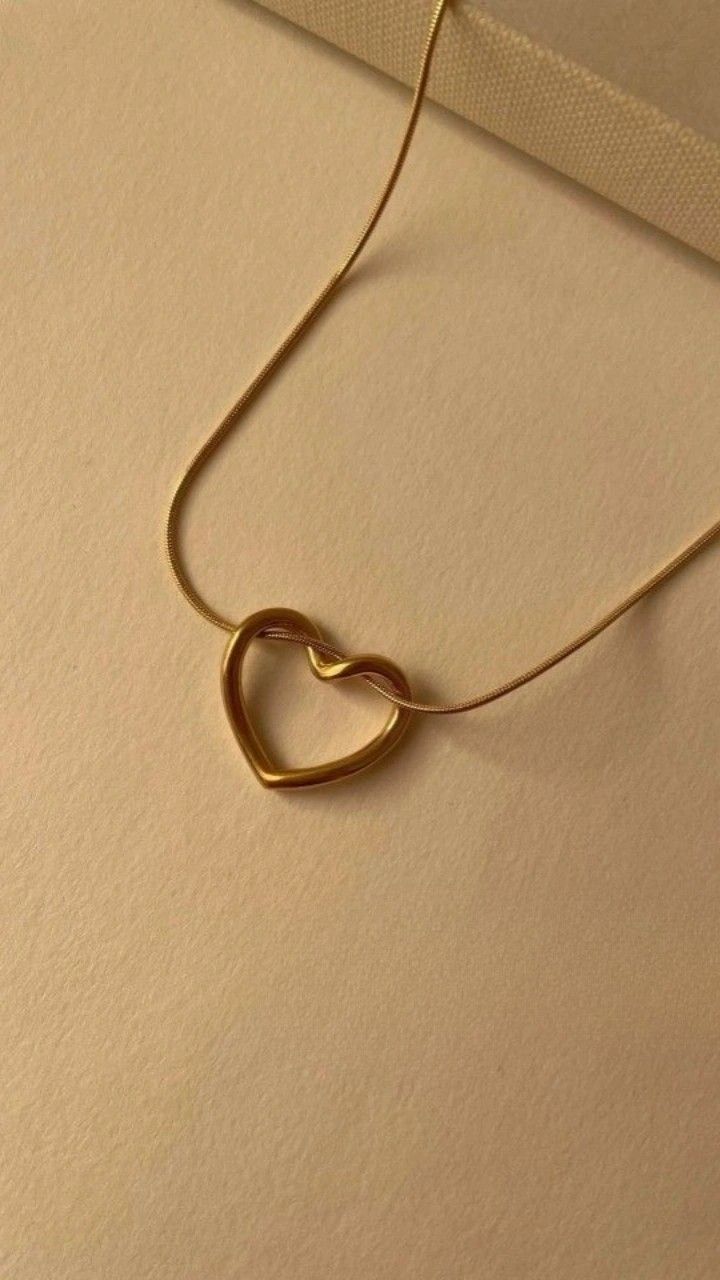 Minimalist Open Heart Necklase